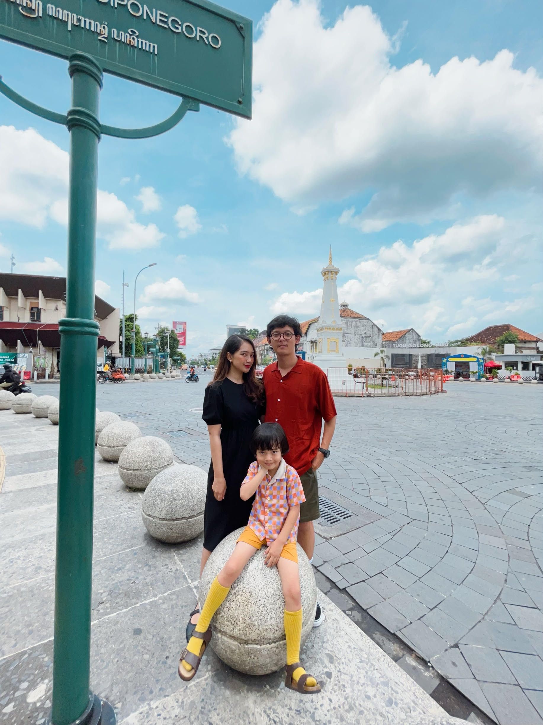 Deden Sembada exploring new destinations