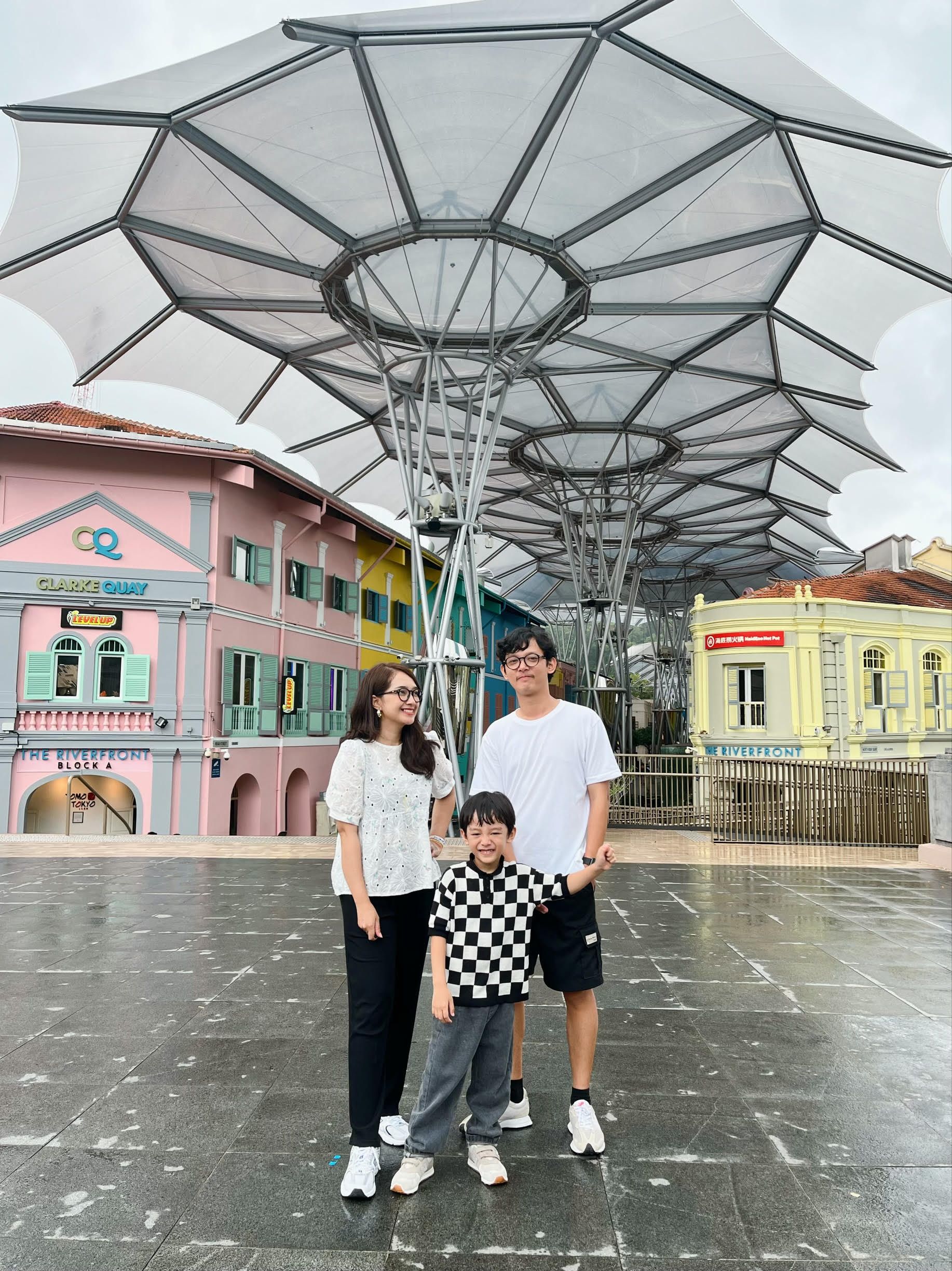 Deden Sembada family trip